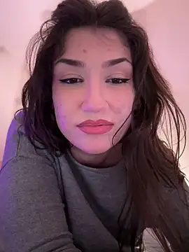 Онлайн чат XXX ScarletBloom_