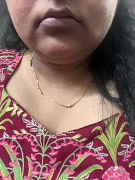 radhikkaa 现场XXX聊天