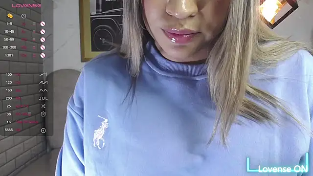 _Charlotte_v 现场XXX聊天