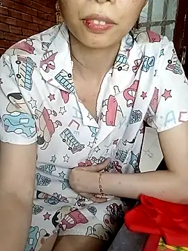 Chammy720 即時 XXX 聊天