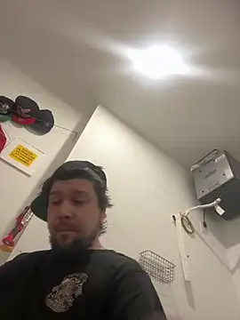 GabEthier: διαδικτυακό σόου στην κάμερα