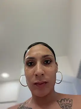 FerrariFrench লাইভ XXX চ্যাট