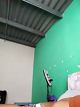 AngelicaStorms 即時 XXX 聊天