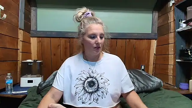 lisaxlovexxx 现场XXX聊天