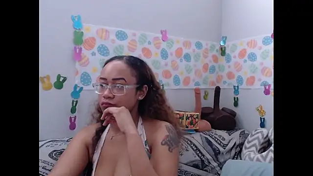 RylReese: вебкам-шоу