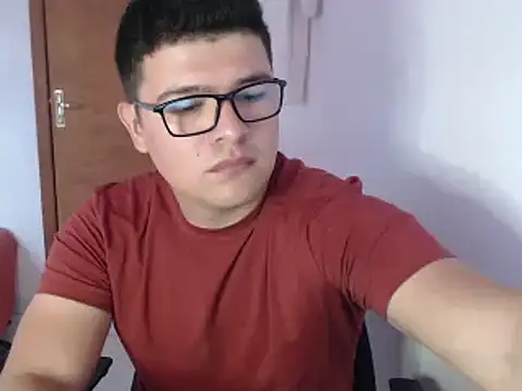 Chat +18 de Plug_Control ao vivo