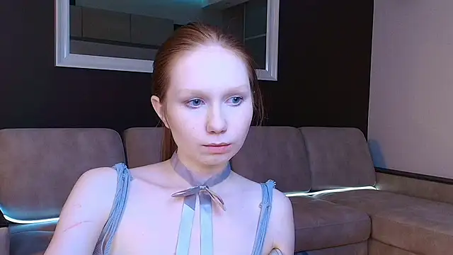 แชท XXX สดของ FoxyMira