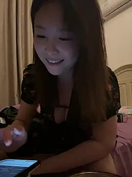 Lola666999のウェブカメラショー