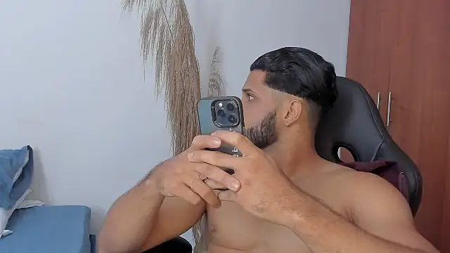 Pier_Simons: онлайн-секс-чат