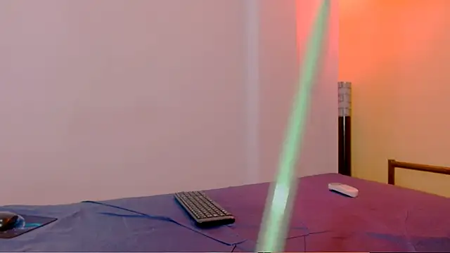 sexiempoderada18のライブXXXチャット