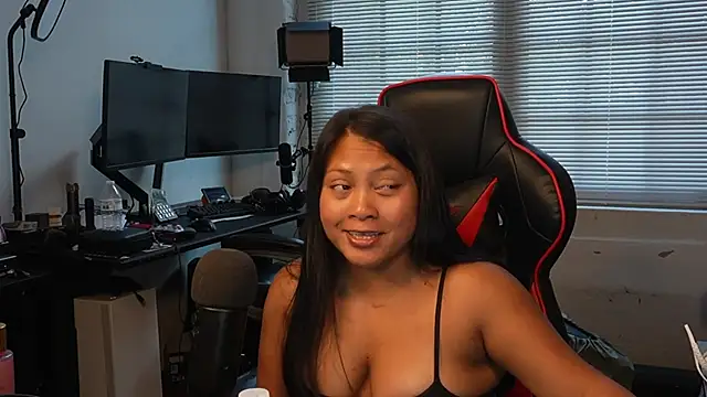 Bubbleliyah Chat XXX in diretta