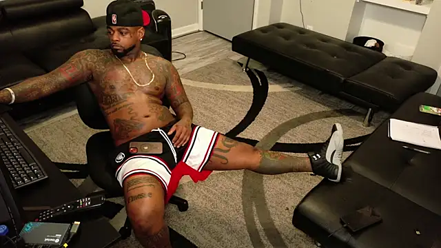 SLANGONDEMHOES: διαδικτυακό σόου στην κάμερα