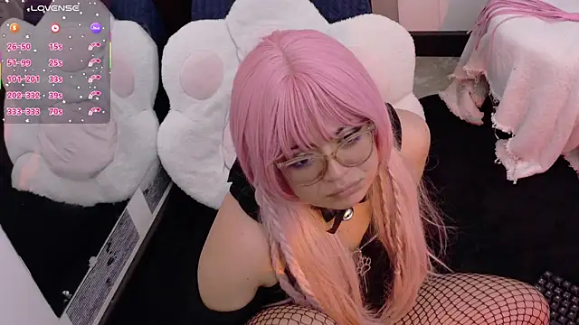 XXX chat uživo modela Catwhite_