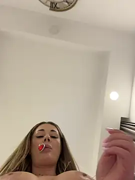 XXX chat uživo modela IsabellaEtthan