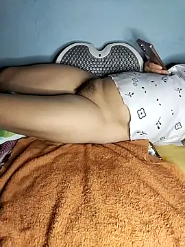 Zu_naaのライブXXXチャット