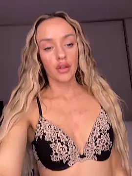 KatieCutieXooo 라이브 XXX 채팅