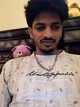 Pertunjukan Kamera Web Wild_Vassu