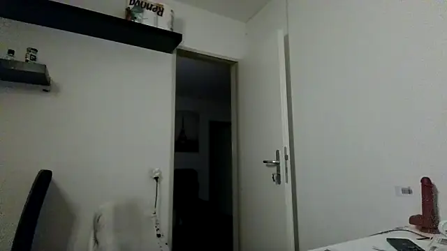 แชท XXX สดของ alpha-hunk