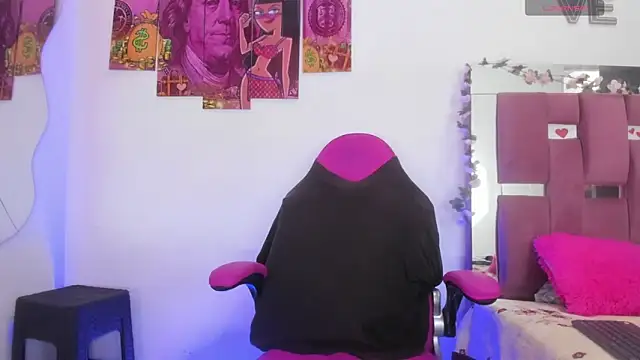 Chat +18 de horus_gil ao vivo