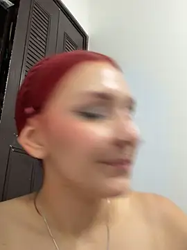 Amelie-RedHoney élő XXX-chatje