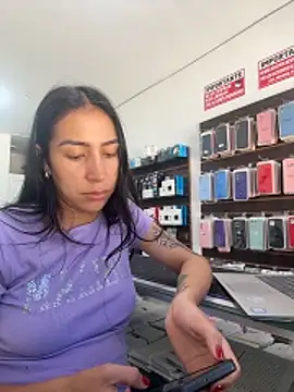 pregnant_sofii18 élő XXX-chatje