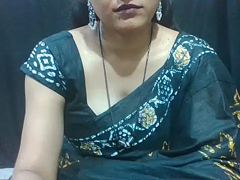 Thilothama_Vaishu élő XXX-chatje