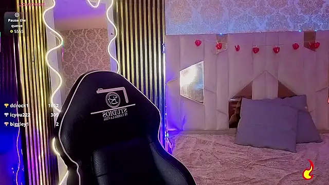 LIHIAN_TAY Show in webcam