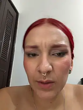 Czat XXX na żywo – Amelie-RedHoney