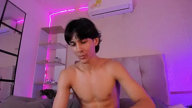 Chat XXX en directo de Cheys_Mast