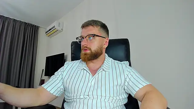 Findom_guy 即時 XXX 聊天