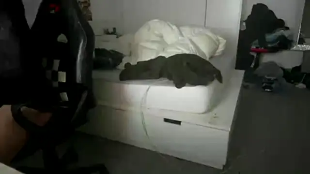 Show modela pocker498 na web-kameri