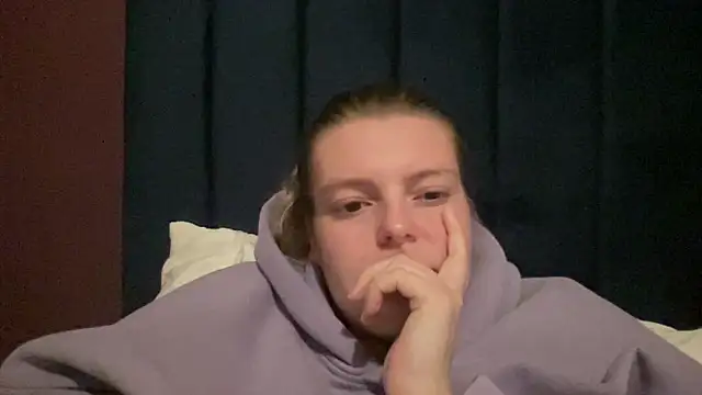 Ellarose-xo's Webcam Show