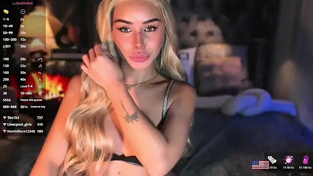 ZyraGoddes' Live XXX Chat