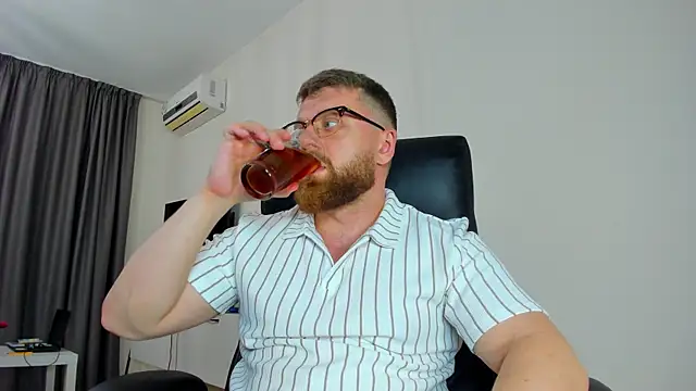 Онлайн чат XXX Findom_guy