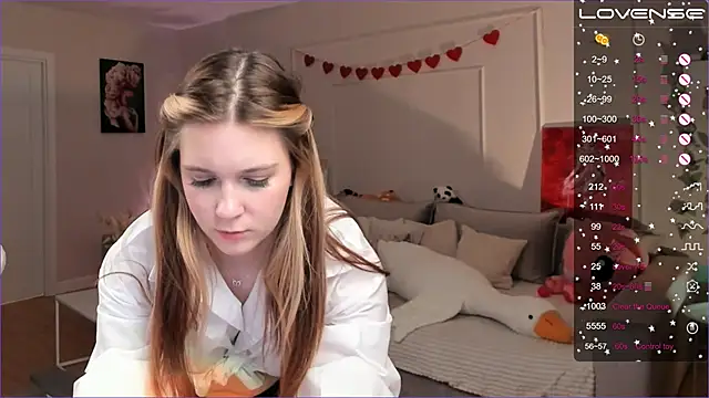 Frau_Lina Pertunjukan Webcam