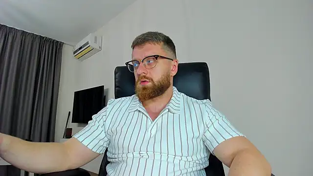 Findom_guy – Naživo XXX chat
