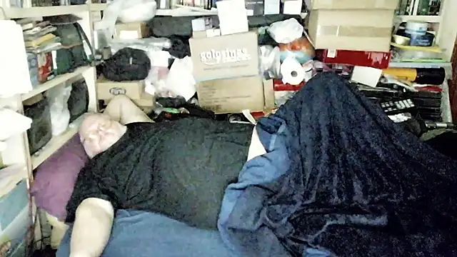 hadeszeuss2's Webcam Show