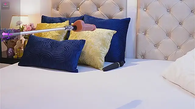 caroline_adams_ Chat XXX in diretta