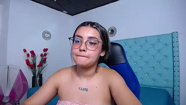 kathe-mills235's Live XXX Chat