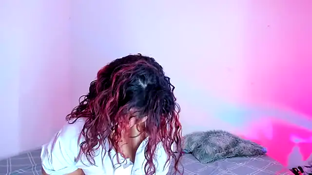 Chat +18 de Emily_Coper18 ao vivo