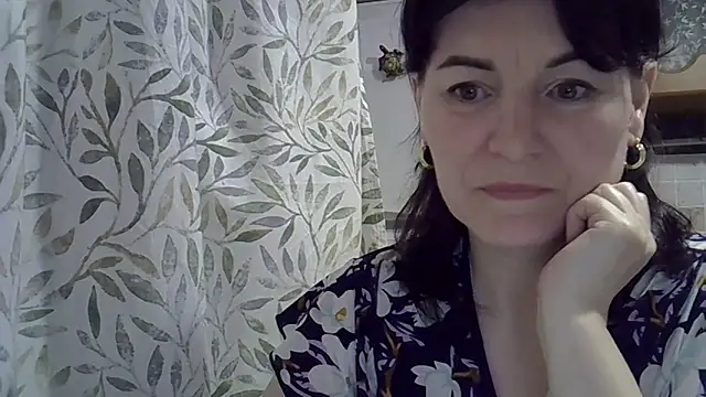 Chat +18 de Krystal_82 ao vivo