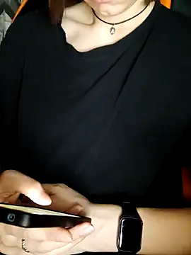 Aashikalaa's Live XXX Chat