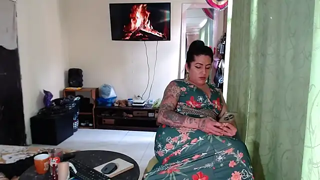 Sashaferrari2000 Live XXX Chat