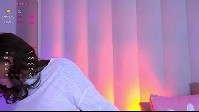 AishaSins: онлайн-секс-чат