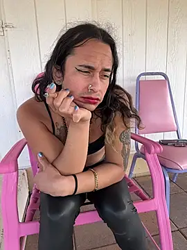 Czat XXX na żywo – TranSexualJade95