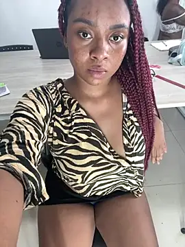 Kloe_rousse01 라이브 XXX 채팅