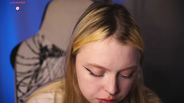 Chat XXX en directo de ElvenQueen