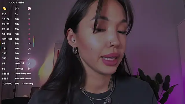 your_asian_dream's Webcam Show