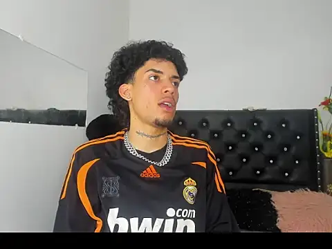 Show modela Ryder-Stone na web-kameri