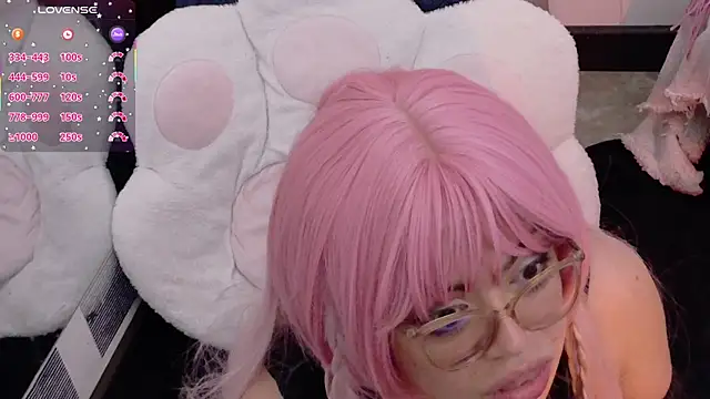 Catwhite_: онлайн-секс-чат